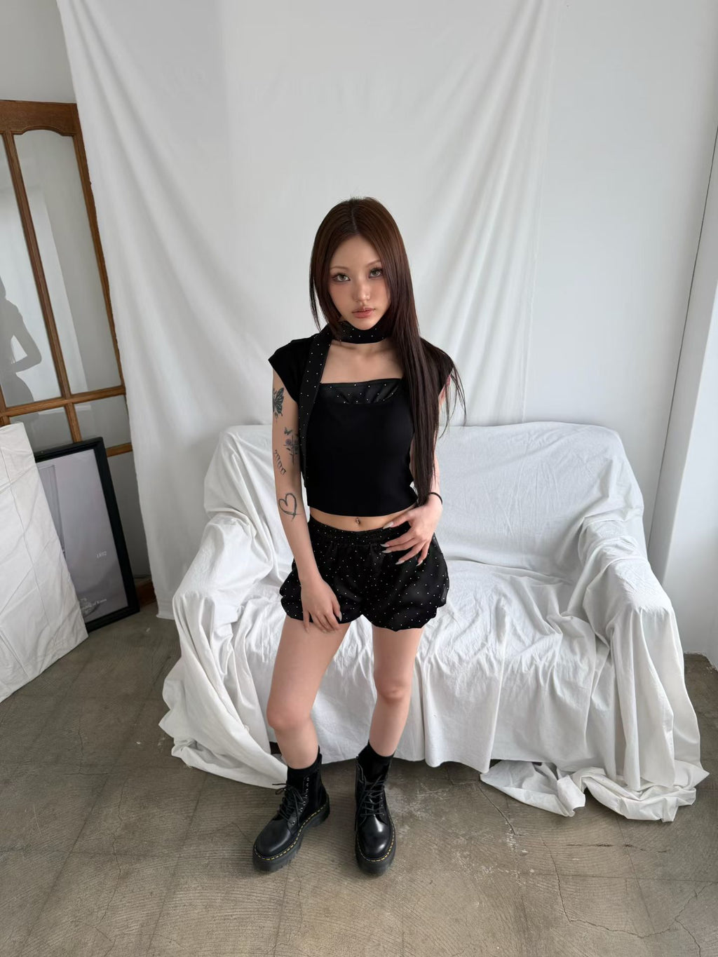 Scarf Cubic Dot Short-Sleeve T-shirt