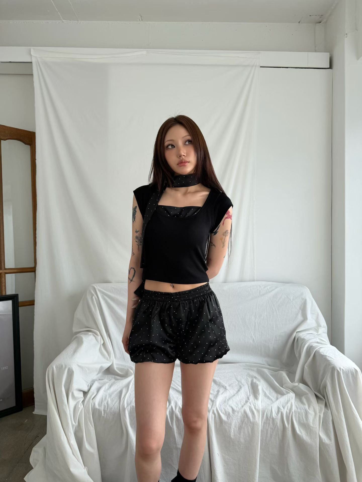 Scarf Cubic Dot Short-Sleeve T-shirt