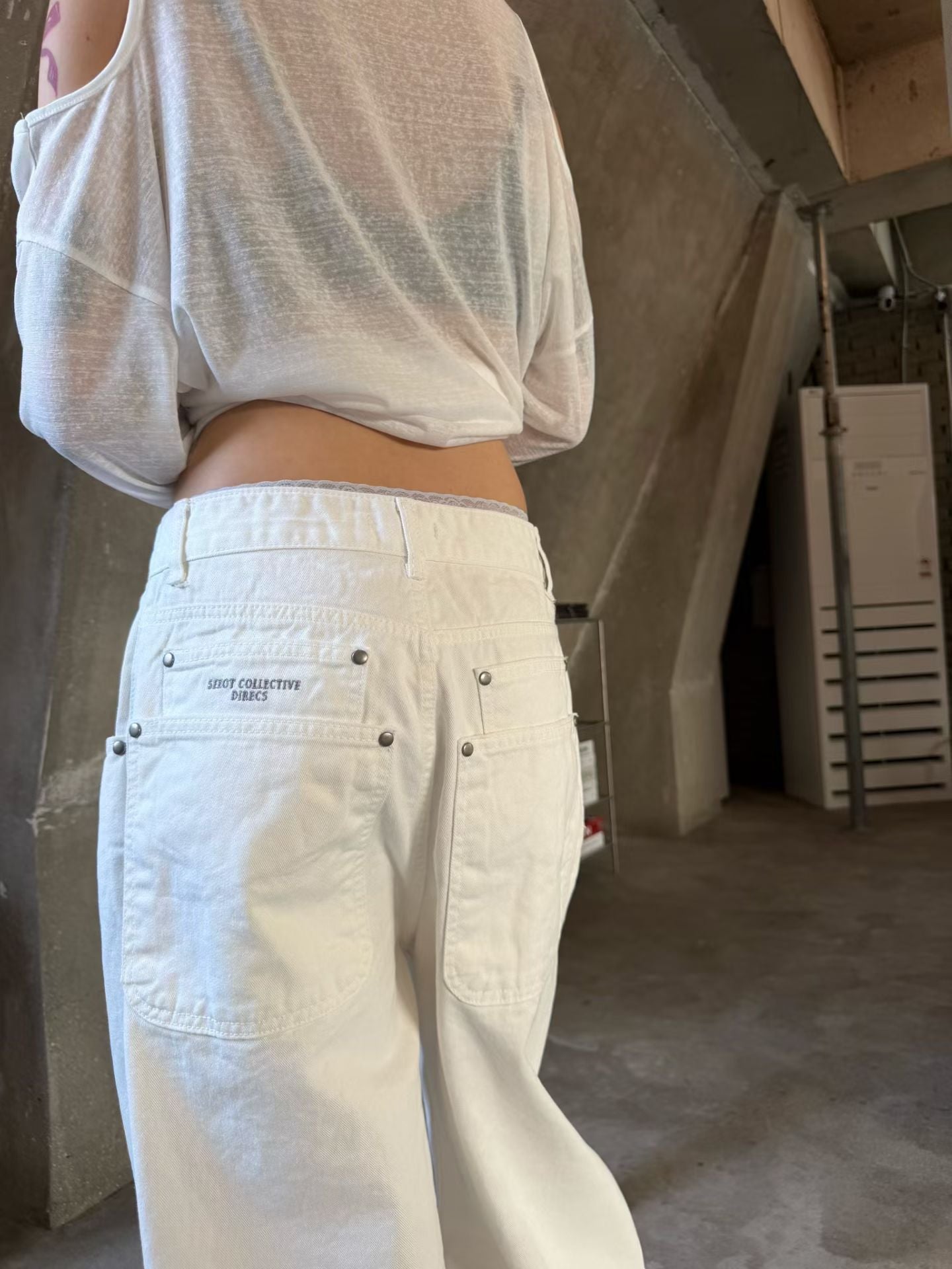Metal buckle double pocket pants