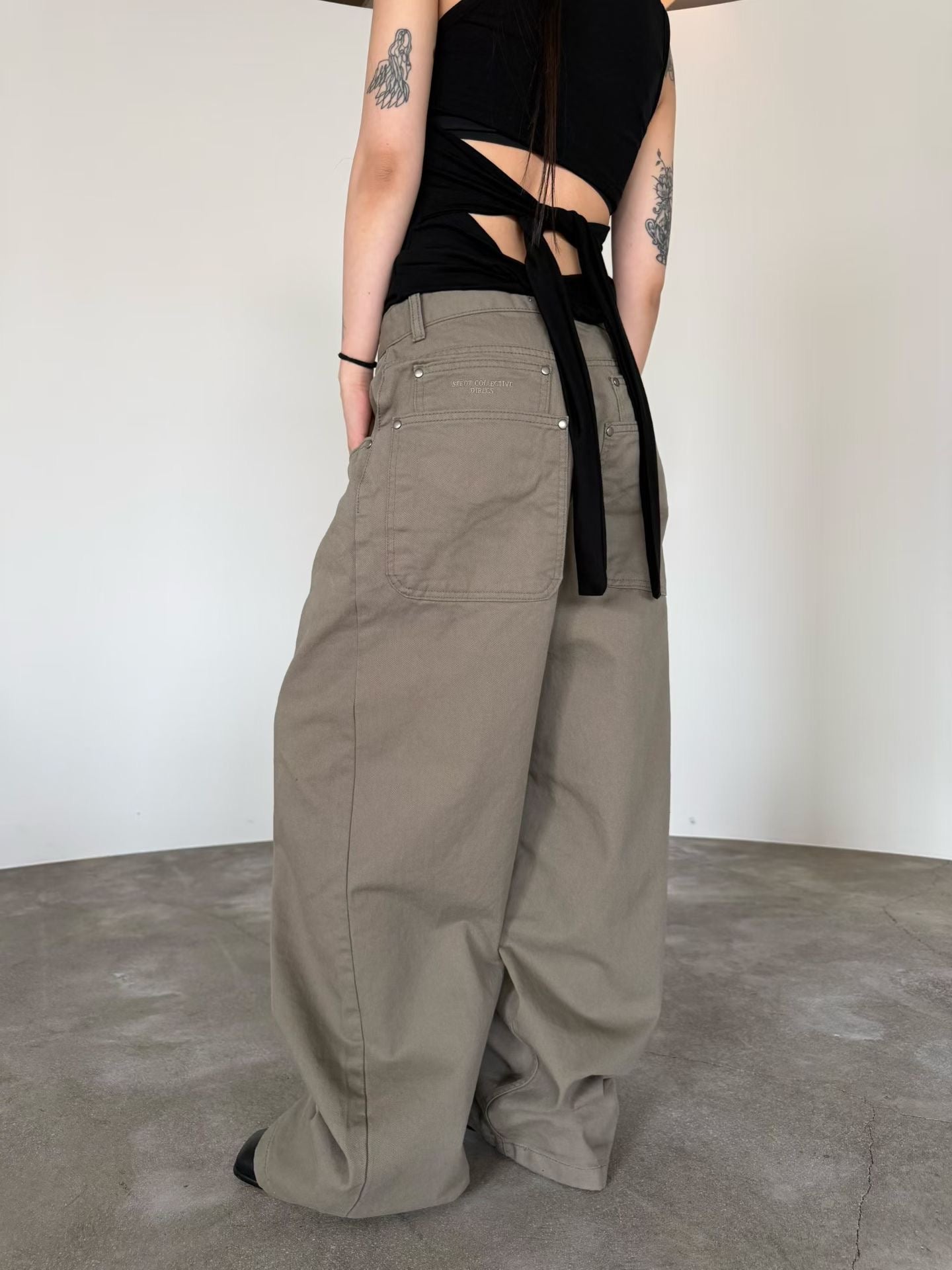 Metal buckle double pocket pants